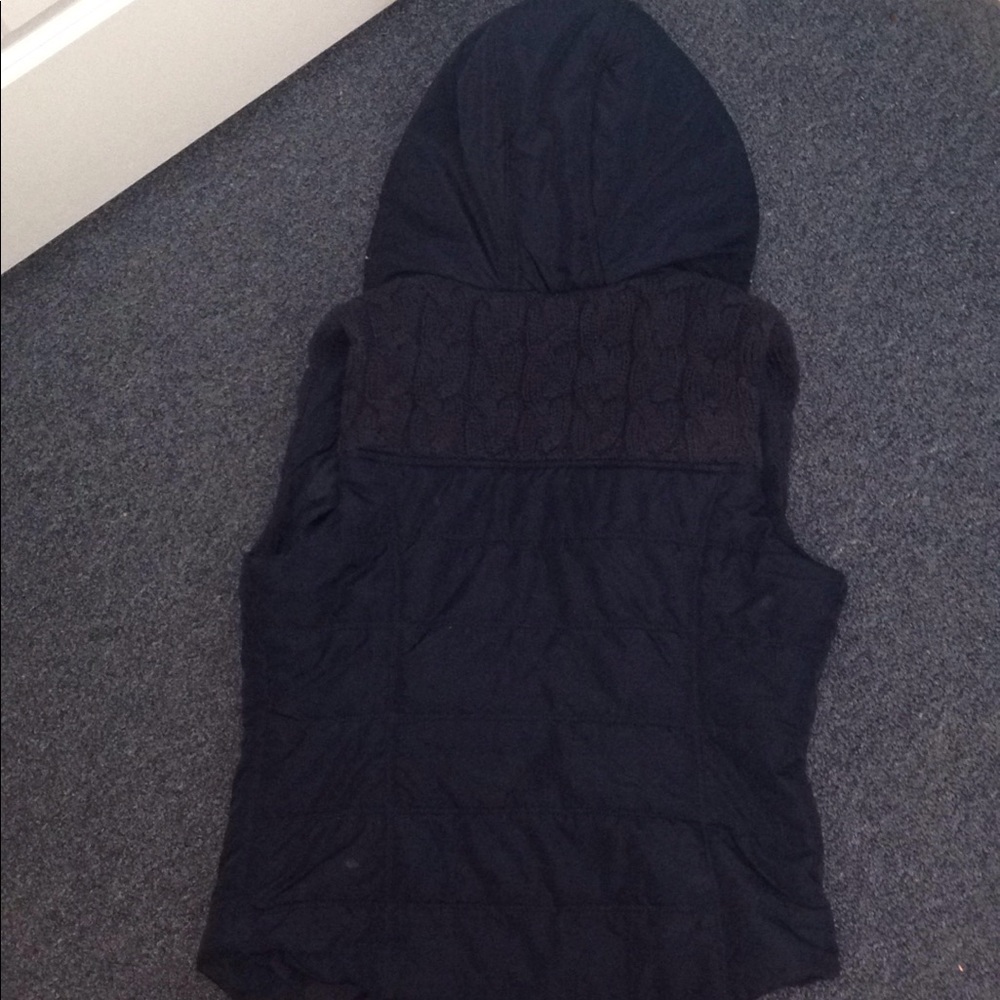 Vest - Picture 2 of 2